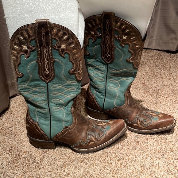 Ariat Western Boots - Picture 5 of 7